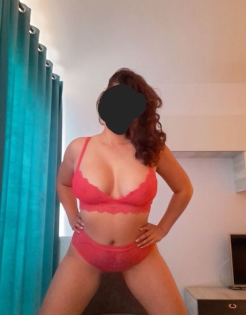 Tarife Oră pentru Show Privat în Piatra Neamț