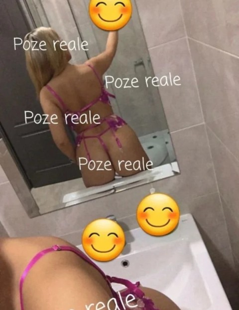 Tânără seducătoare în Curtea de Argeș