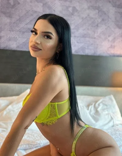 VIP Transexuală Slim în Petroșani